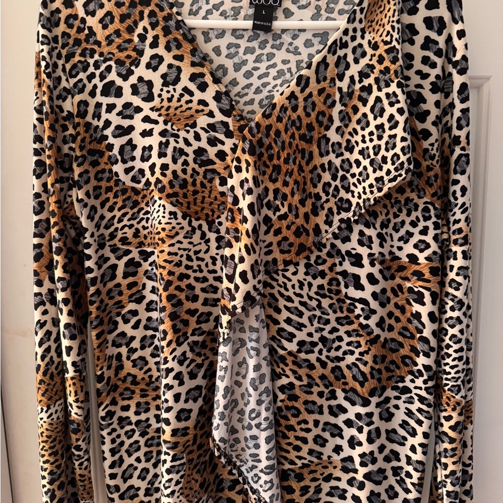 CLARA SUNWOO Leopard Print V-Neck Blouse